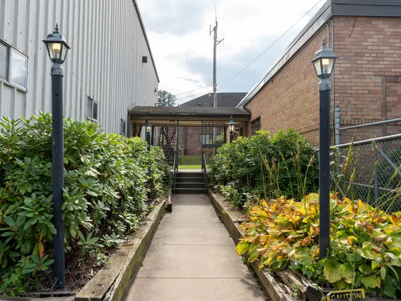 Office and Warehouse Facility in Waynesville Business Park with 9,000+ Sq. Ft.