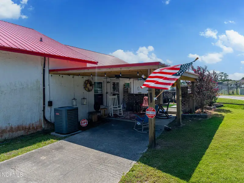 Mixed-use Building with Established Restaurant and Bait Shop in Oak Island, Nc