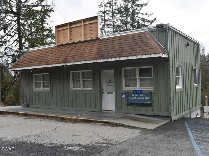 Two Office Spaces with Reception Area on Route 6 Near Interstate 84