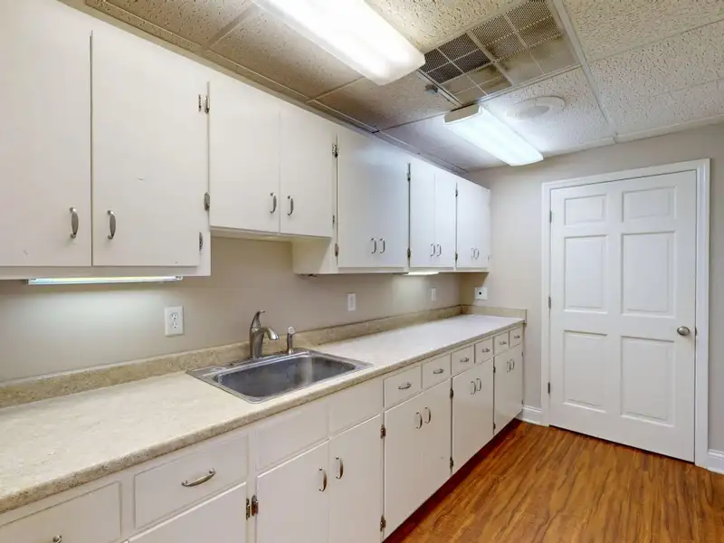 Medical Facility for Sale Near Hospital - 4,510 Sq Ft with Multiple Treatment Rooms