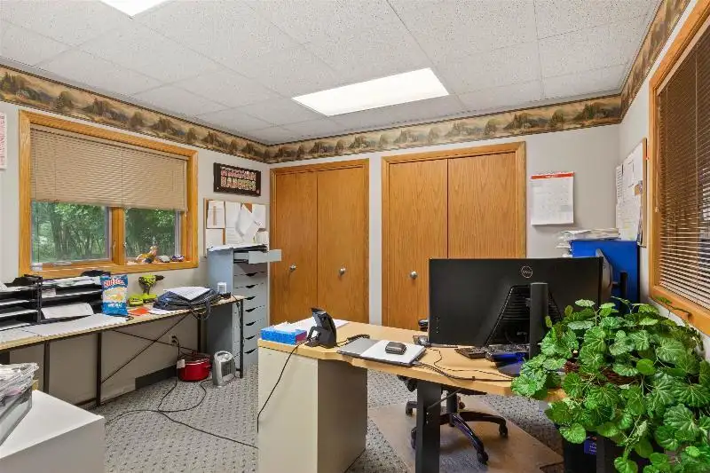 Standalone 3,300 Sf Commercial Building in Stanley Street Medical Arts Plaza, Stevens Point
