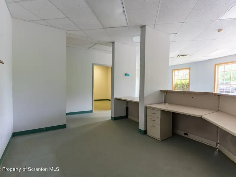 Commercial Lease Opportunity in High Traffic Location, Clarks Summit
