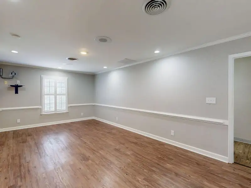 Medical Facility for Sale Near Hospital - 4,510 Sq Ft with Multiple Treatment Rooms