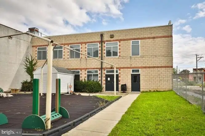Versatile 6,000 Sq Ft Commercial Space in Prime Location with Parking Potential