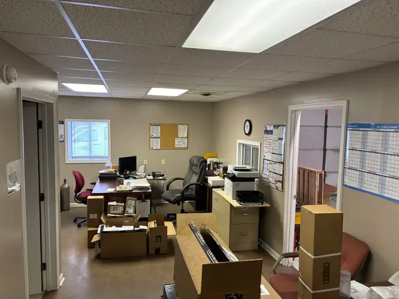 Versatile 6,724 Sqft Residential-commercial Property in Prime Location with Multiple Income Potential