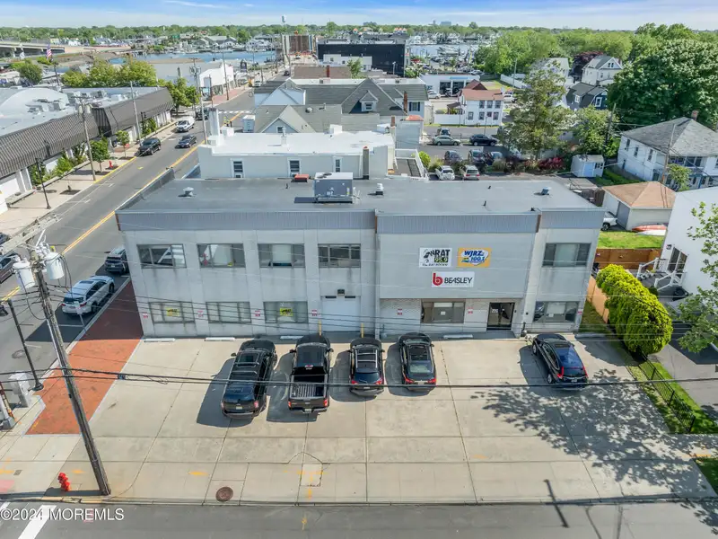 Versatile Commercial Lease in Prime Belmar Location, 5,000 Sq. Ft. Total Available