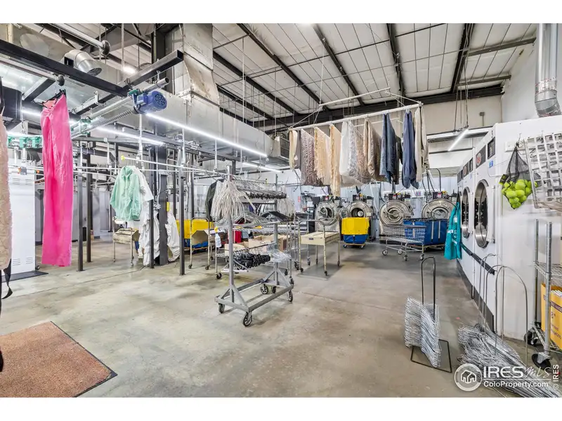Multi-property Sale: 5818 - 5821 Lockheed Ave, Comprehensive Specifications Available