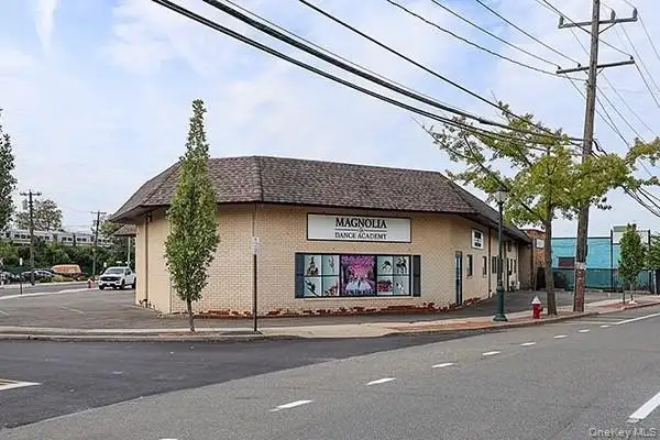 Well-maintained 7000 Sq Ft Retail/industrial Building with Multiple Suites on Merrick Road