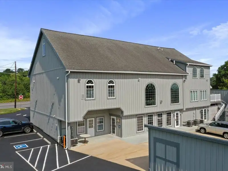 Unique Barn and Farmhouse with Commercial Potential Near Hagerstown, Md