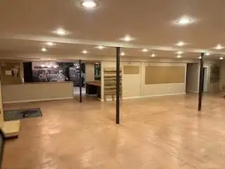 Commercial Retail and Drive-thru Warehouse Space in Prime Location, 10,000+ Sqft Total