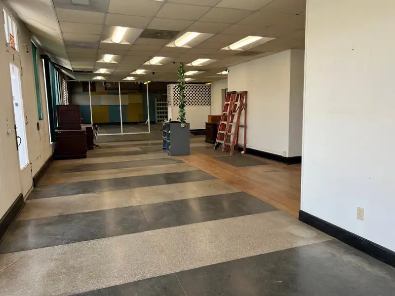 Historic Commercial Property with Showroom and Workshop in Marion, Nc