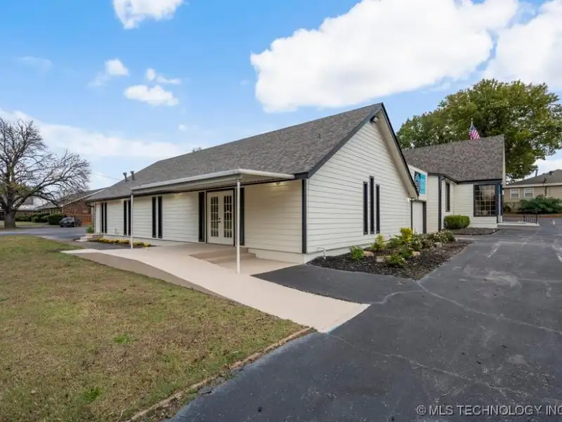 Versatile Event Center and Office Building with Conference Rooms in Prime Location