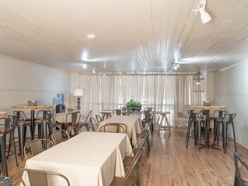 Prime Downtown Cartersville Commercial Property with Retail Space and Rooftop Potential