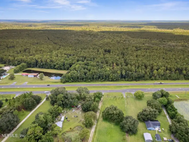 5.04-acre Mixed-use Parcel with Home and Shop in Nassau County