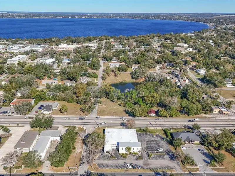 Medical Office Building for Sale in Prime Clermont Location with Ample Parking