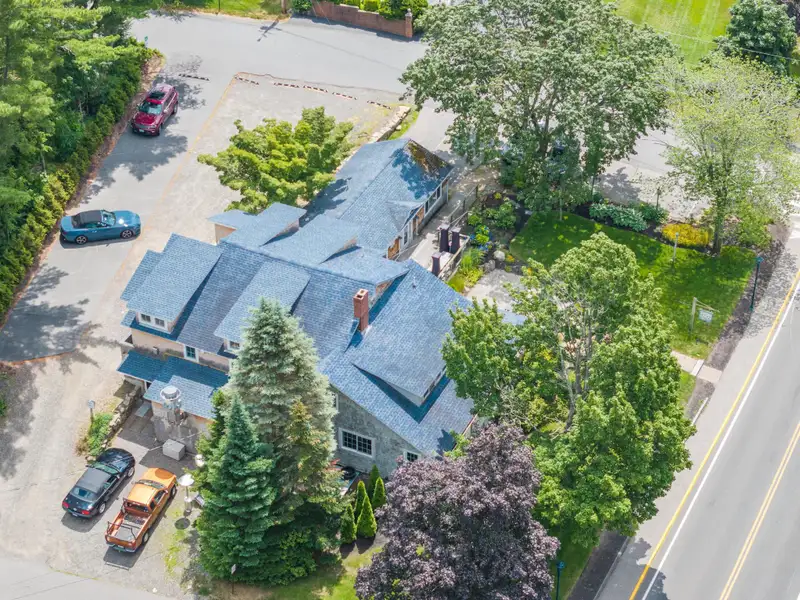 High-end Restaurant Space with Outdoor Dining and Residential Unit in Ogunquit