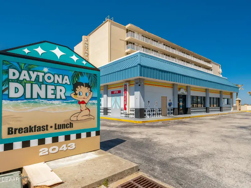 Iconic Daytona Diner for Sale - Established Business with Seating and Favorable Lease