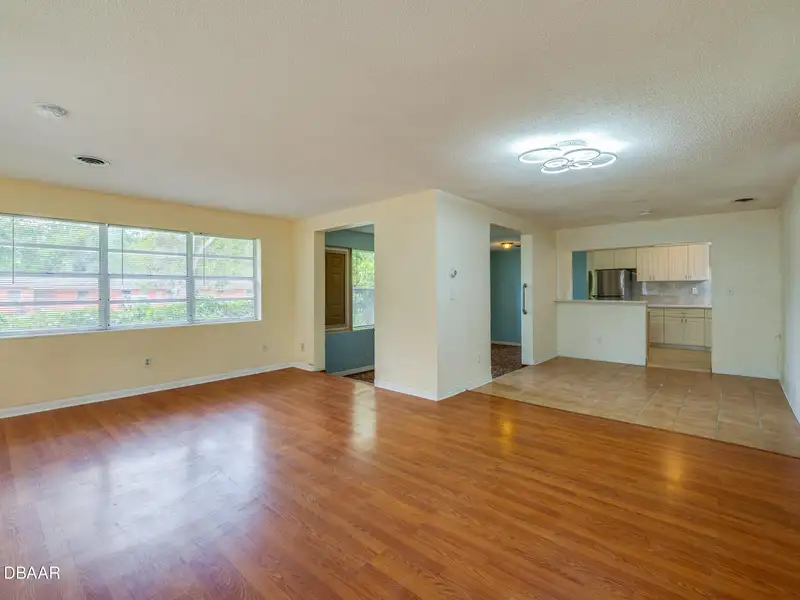 Zoned Sfr-5 Single Family Home on 1/4 Acre Ideal for Office Use