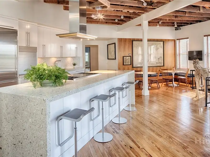 Chic 2-story Mixed-use Building in Prime Location with Commercial Space and Urban Loft