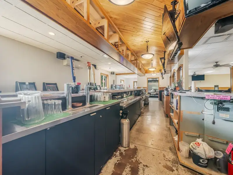 Commercial Property with Bowling Alley, Bar, Restaurant, and Apartments in Poy Sippi Community