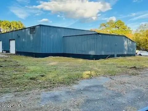 Two Warehouse Spaces for Lease in Ridgeland Near I-95 and Downtown