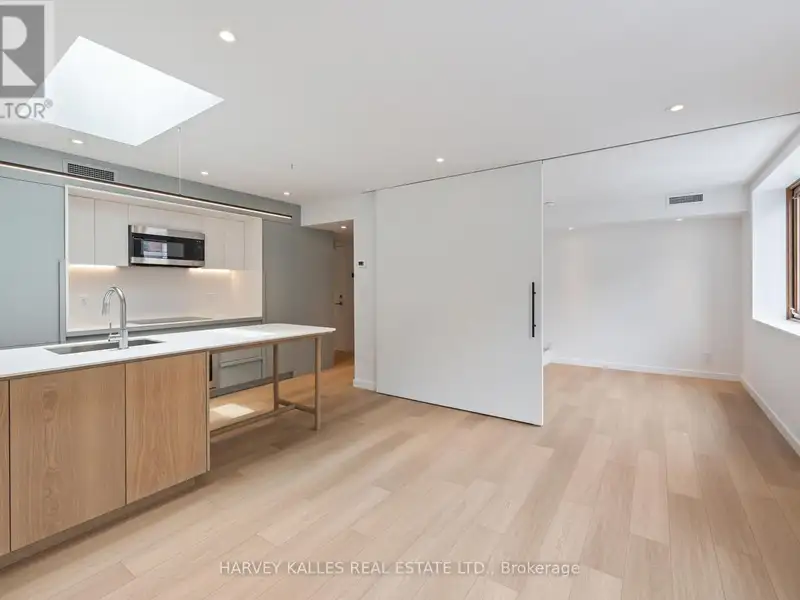Modern Two Bedroom Suite in Bedford Park with High-end Finishes and Great Amenities