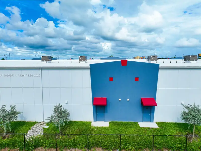 New 2,640 Sq. Ft. Warehouse in Homestead, Fl - Ideal for Storage and Business Operations