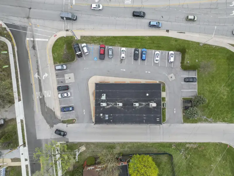 Versatile Multi-tenant Retail/office Space for Lease in Highland, In