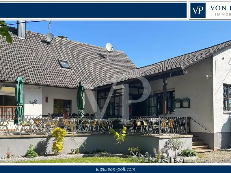 Versatile Residential and Commercial Building with Restaurant in Münchsmünster