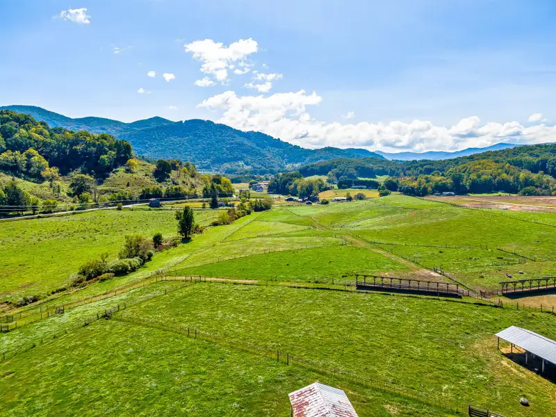Residential Development Opportunity in Raccoon Creek Neighborhood, Waynesville, Nc