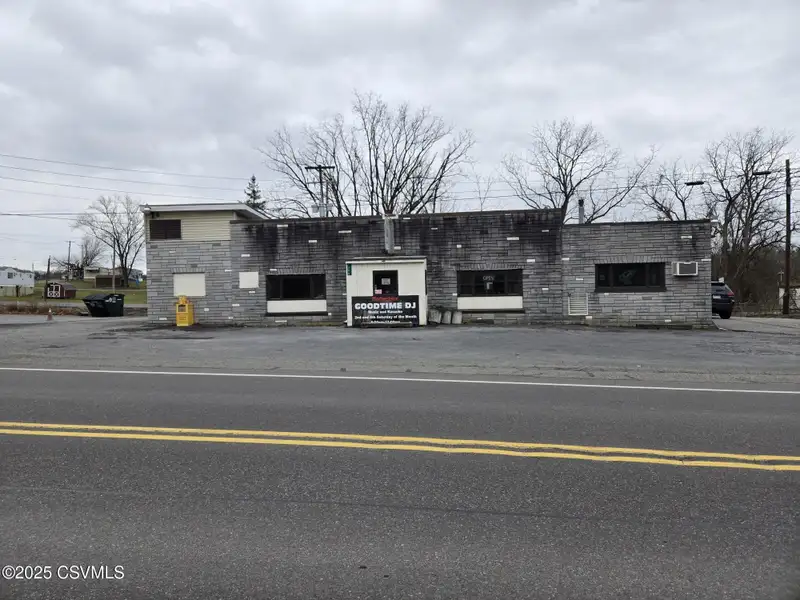 Commercial Property Near I-80 and I-180 with Versatile Zoning and Ample Parking