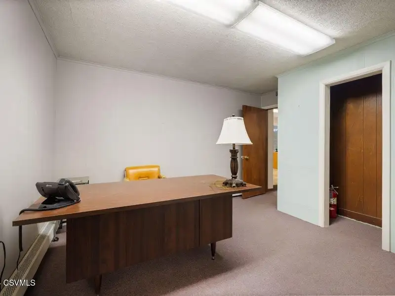 Flexible 4,000 Sf Commercial Building in Prime Location with High Visibility and Ample Parking
