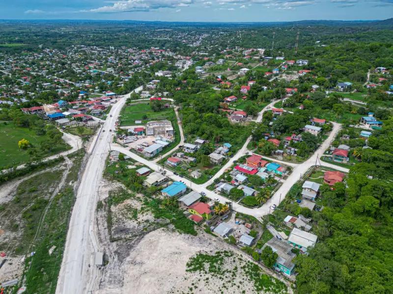 Versatile Residential/commercial Property in Kontiki Area, San Ignacio