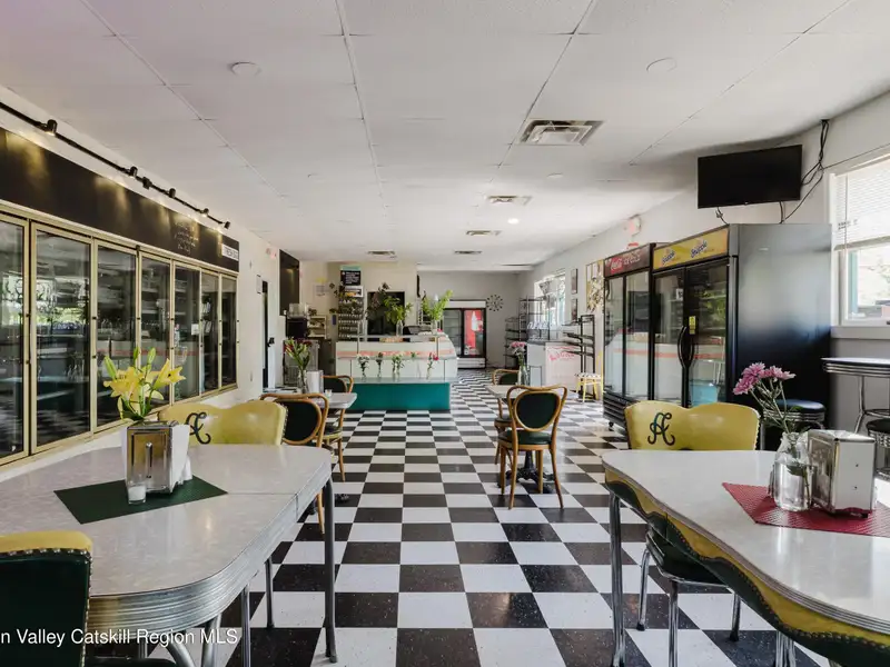 Mixed-use Commercial Property with Vintage Diner and Deli in Elizaville, Hudson Valley