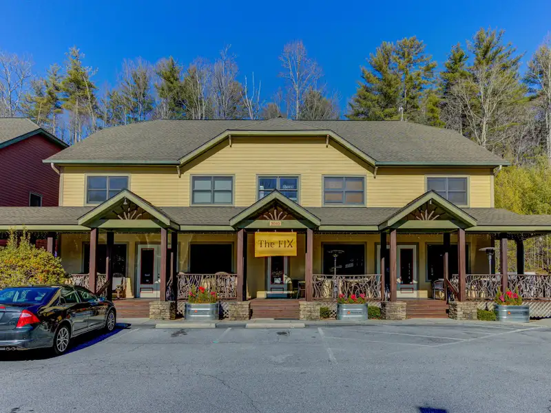 Mixed-use Building with Income Potential in Cashiers, Versatile Spaces Available