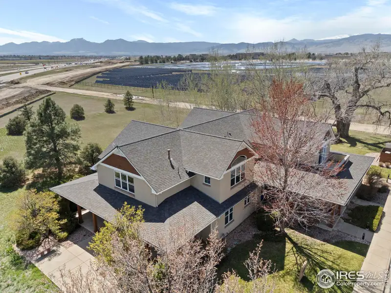 Bright Second-story Office Condo with Mountain Views in Niwot, Colorado
