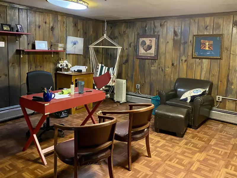 Turnkey Restaurant Opportunity in High-traffic Woodsville/haverhill, Nh with Growth Potential