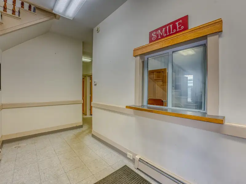 Versatile Mixed-use Property on Cottage Street, Littleton with Office Spaces and Barn