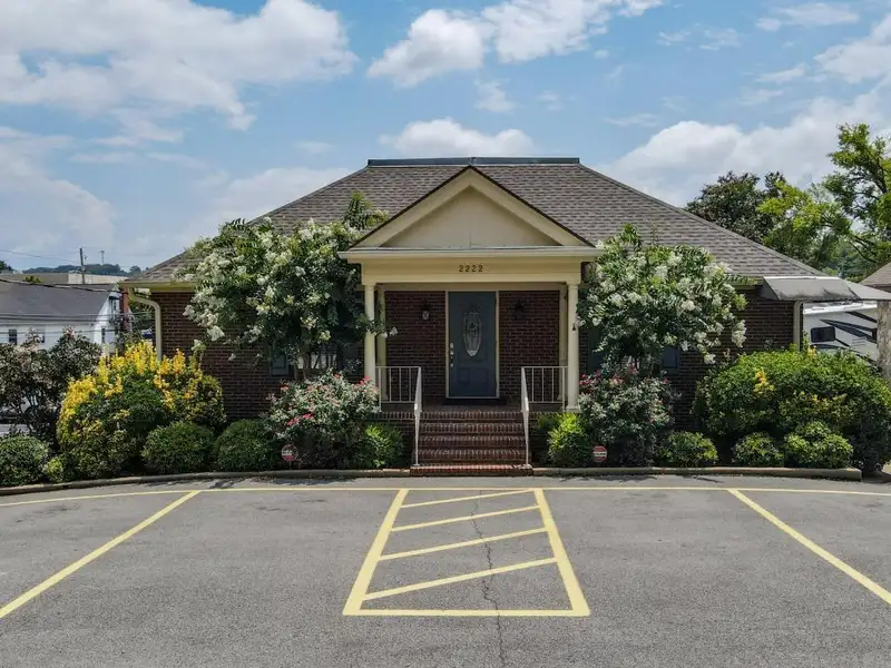 Medical Facility for Sale Near Hospital - 4,510 Sq Ft with Multiple Treatment Rooms