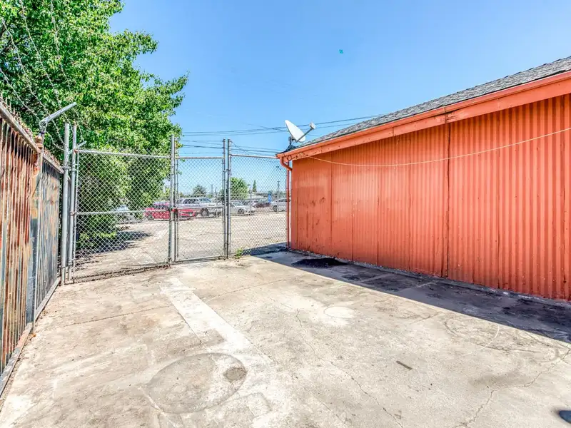 Single Story Free-standing Building with Dual Retail Spaces Near Va Hospital Fresno