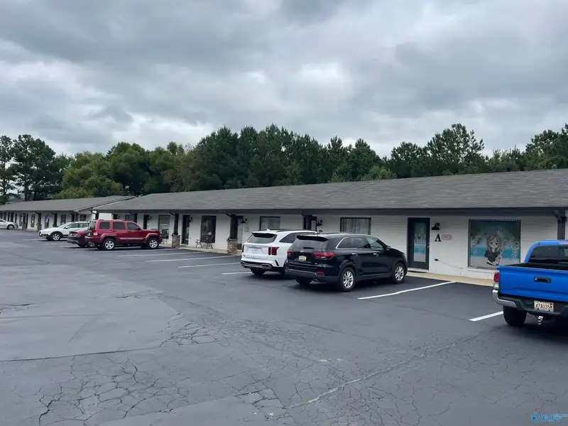 Retail/office Space on Wall Triana Highway Near Clifts Farm Development