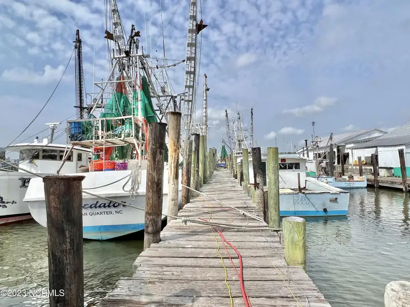 Prime Waterfront Mu-1 Development Opportunity in Historic Oriental, Nc with Deepwater Dockage