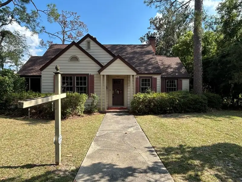 Historic Professional Office Building in Prime Valdosta Location with Modern Amenities