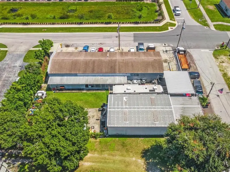 Commercial Property with Two Buildings on Corner Lot Near I-275 & Fl-694