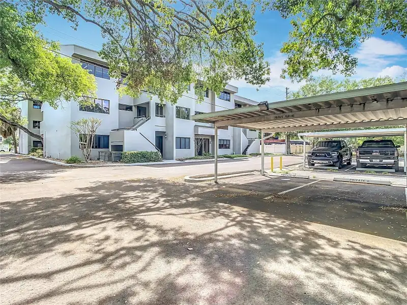 Prime 1,472 Sq. Ft. Office Condo on Busy Tampa Road with Conference Room
