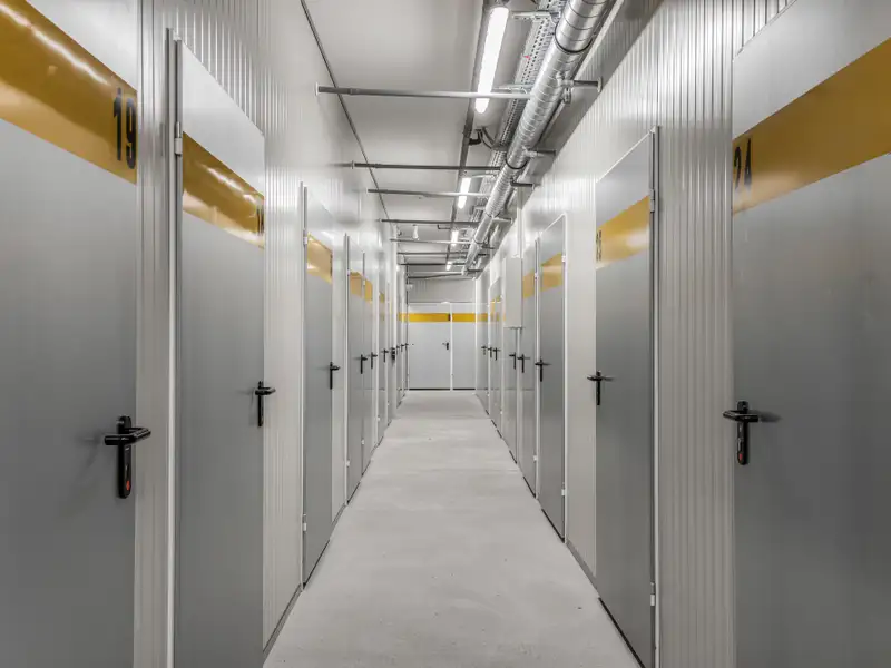Versatile Self-storage Facility with Modern Office Space in Eckernförde