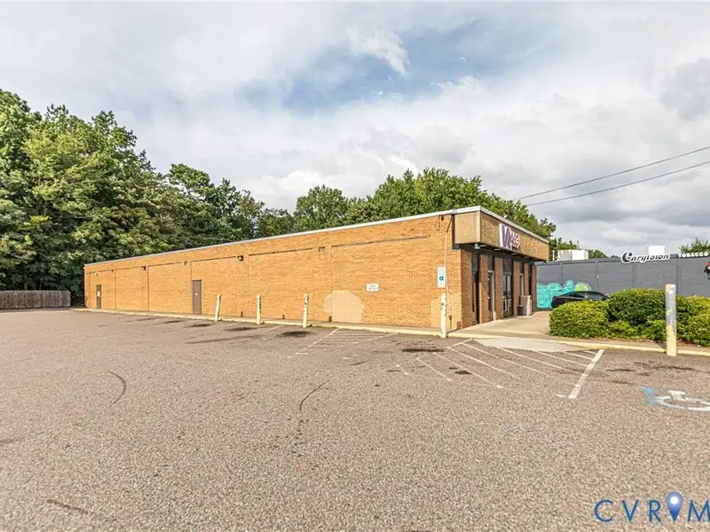 B-2 Zoned Commercial Property for Sale in Richmond, Va with Longstanding Tenant