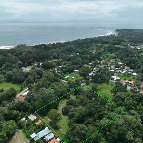 DEVELOPERS DREAM! BAHIA, UVITA, WALK TO THE BEACH!