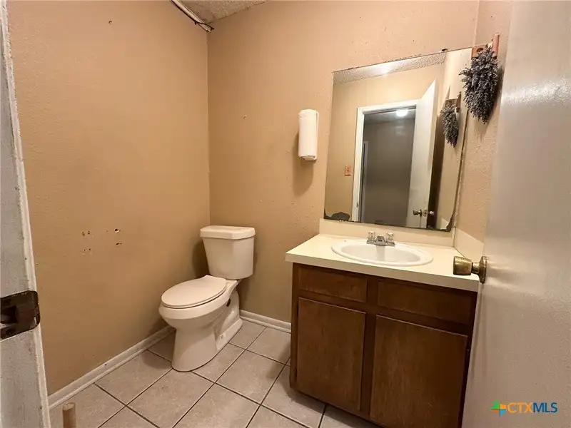 Investment Opportunity: Multi-unit Complex in Copperas Cove with Stable Tenants and Recent Updates