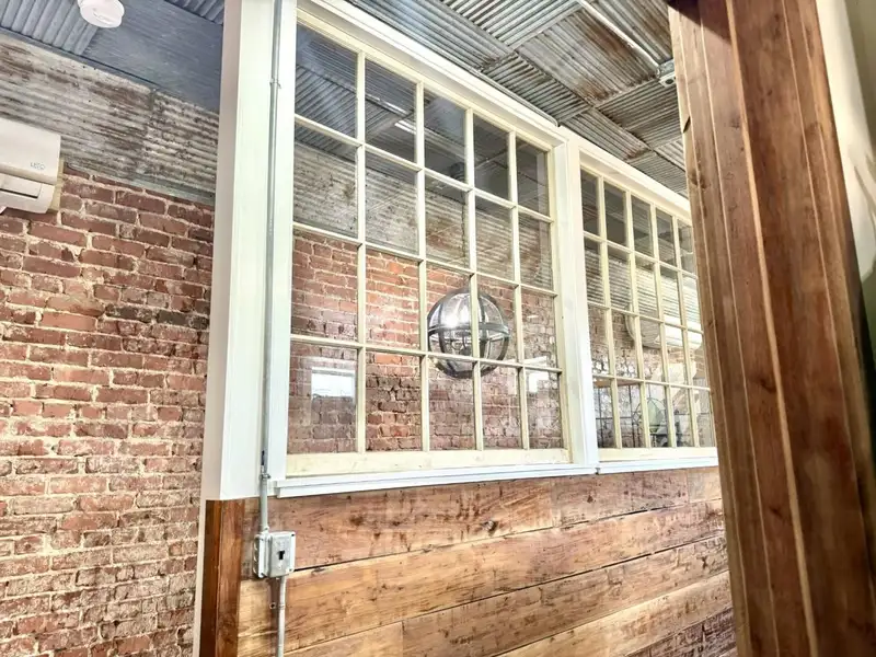 Retail Building for Sale in Downtown Lebanon - Upgraded Space with Office Area